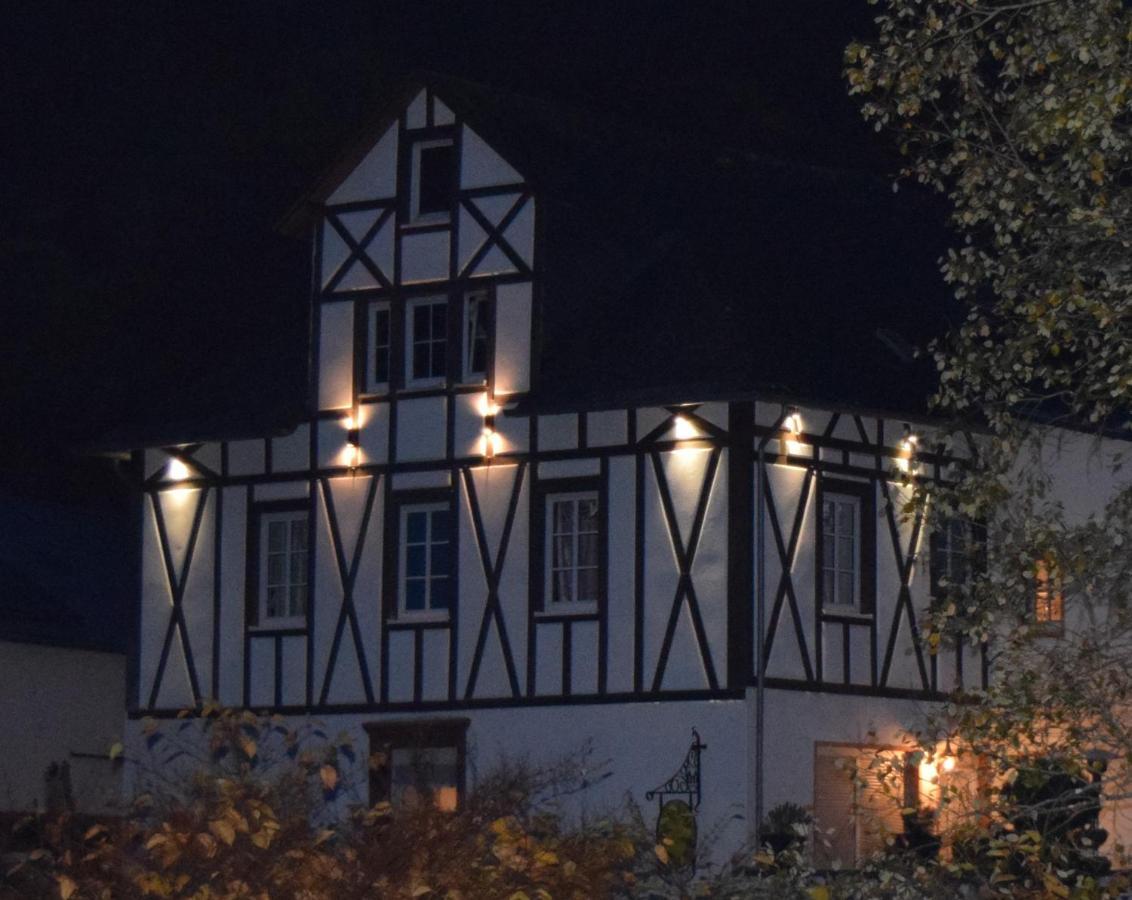 Gaestehaus Beurener Muehle 바트베르트리흐 외부 사진